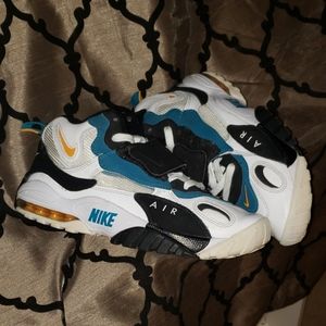 '12 Dolphins/Dan Marino Nike Air Max Speed Turf